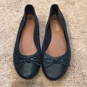 Sperry Ariela Flats in navy 7.5
